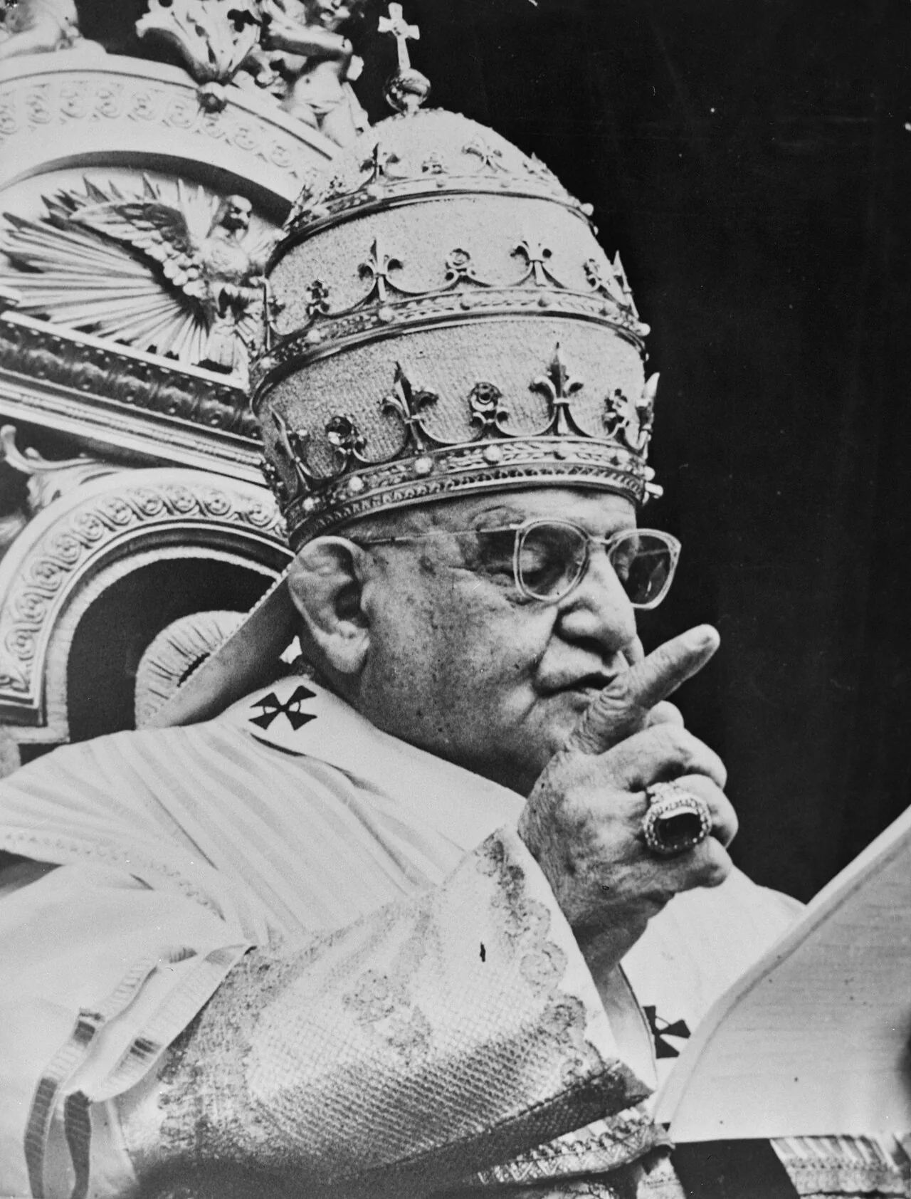 Black and white portrait of Pope John XXIII wearing a papal tiara.